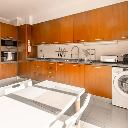 Lux In Priv With Pool, Near Beach, Parking & Easy Access To Lisbon
