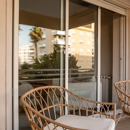 Lux In Priv With Pool, Near Beach, Parking & Easy Access To Lisbon Апартаменты *