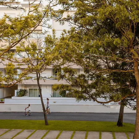 Апартаменты Lux In Priv With Pool, Near Beach, Parking & Easy Access To Lisbon *