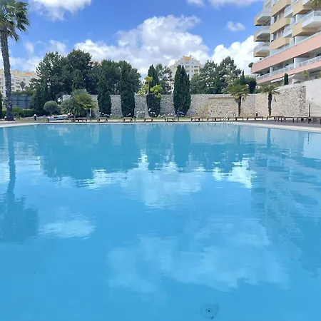 Апартаменты Lux In Priv With Pool, Near Beach, Parking & Easy Access To Lisbon *