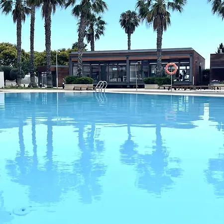 Апартаменты Lux In Priv With Pool, Near Beach, Parking & Easy Access To Lisbon *