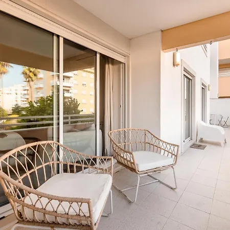 Lux In Priv With Pool, Near Beach, Parking & Easy Access To Lisbon Appartement